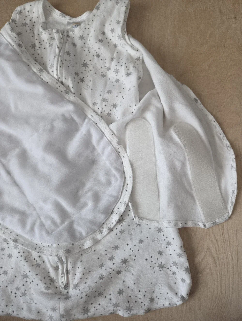Halo Baby Sleep Sack Swaddles White with Gray Star And Solid Cream